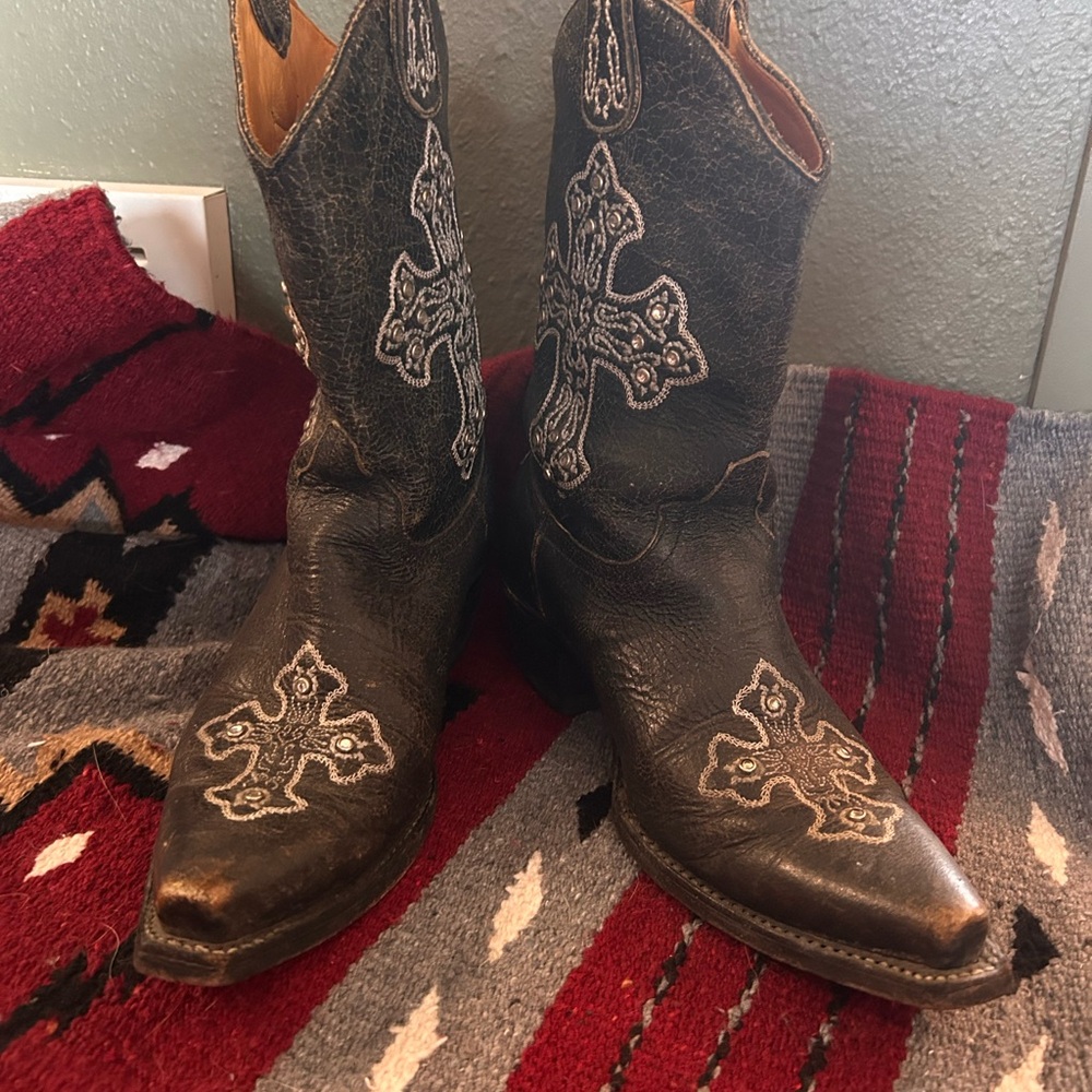 Old Gringo Black and Silver Ankle Boots